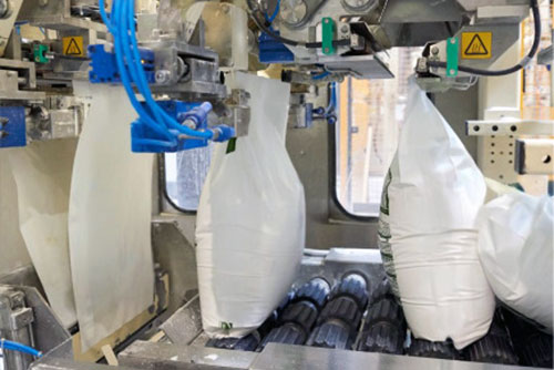 Vroeger ging de productie in grote batches. Om flexibeler te kunnen plannen zijn echter juist kleine batches en korte doorlooptijden nodig.